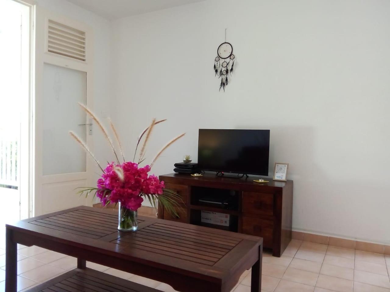 Ravinala Apartment Saint-Francois  Ngoại thất bức ảnh
